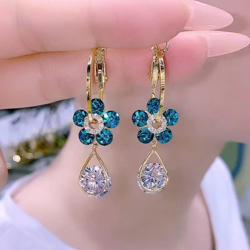 -30% Kristallblumen-Ohrringe Blaue Kristallblumen-Ohrringe Stella Brillante Jewellery   