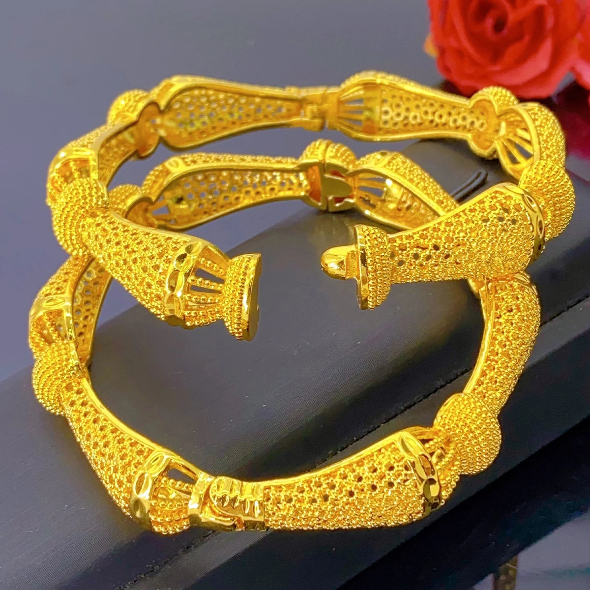 -20% Elegance Armband Goldene Essenz-Armreifen Stella Brillante Jewellery   